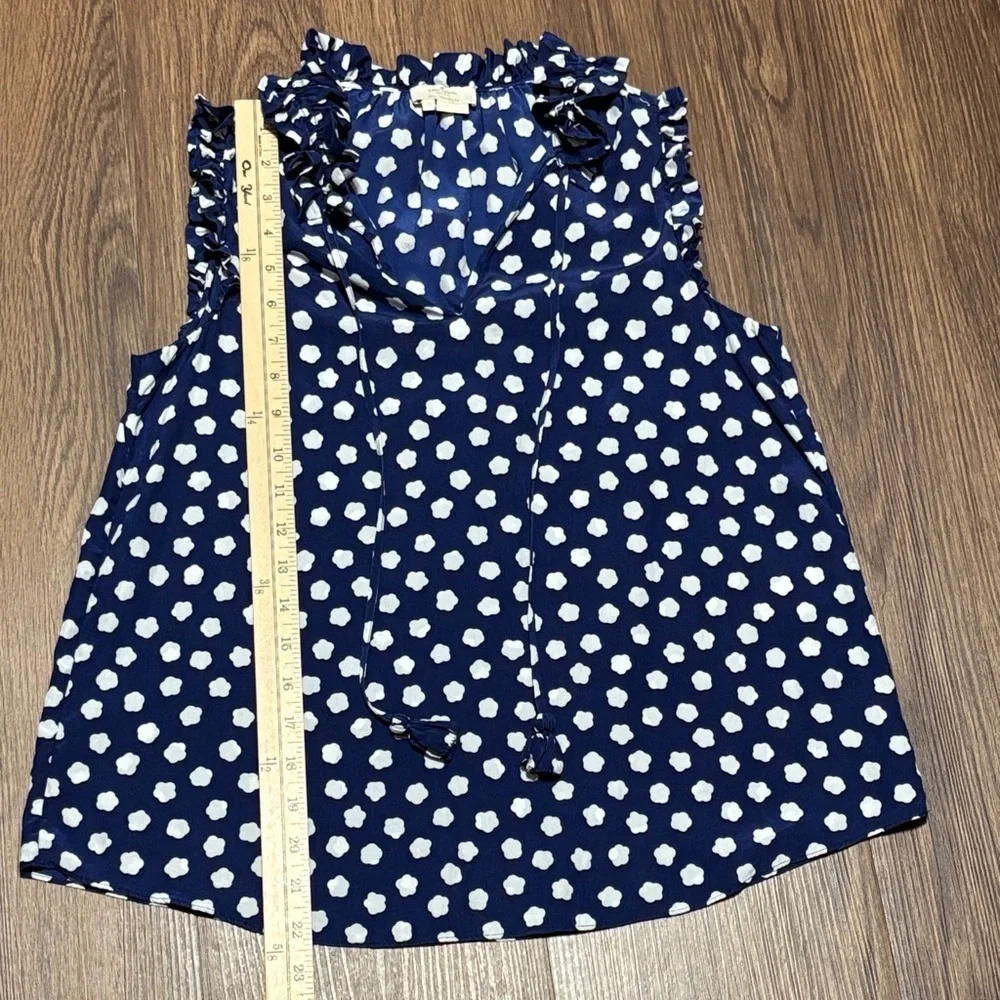 Kate Spade Navy and White Floral Top Size: XS